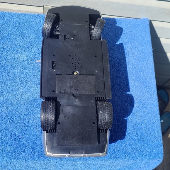 18" ROAD RIPPERS CADILLAC ESCALADE GREY WITH LIGHTS SOUNDS 1993 TOY STATE Works! - Picture 9 of 9